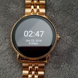 Fossil smartwatch rose gold